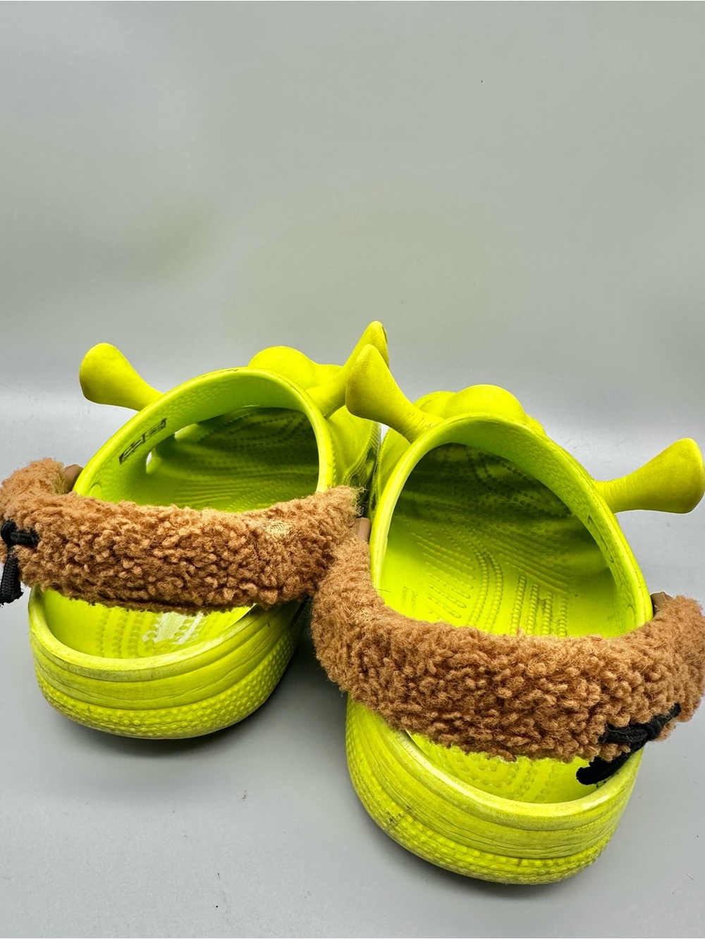 Crocs Classic Clog Shrek Lime Green Kids Size J6 Ogre Ears Nose Jibbitz Shoes - Picture 4 of 8